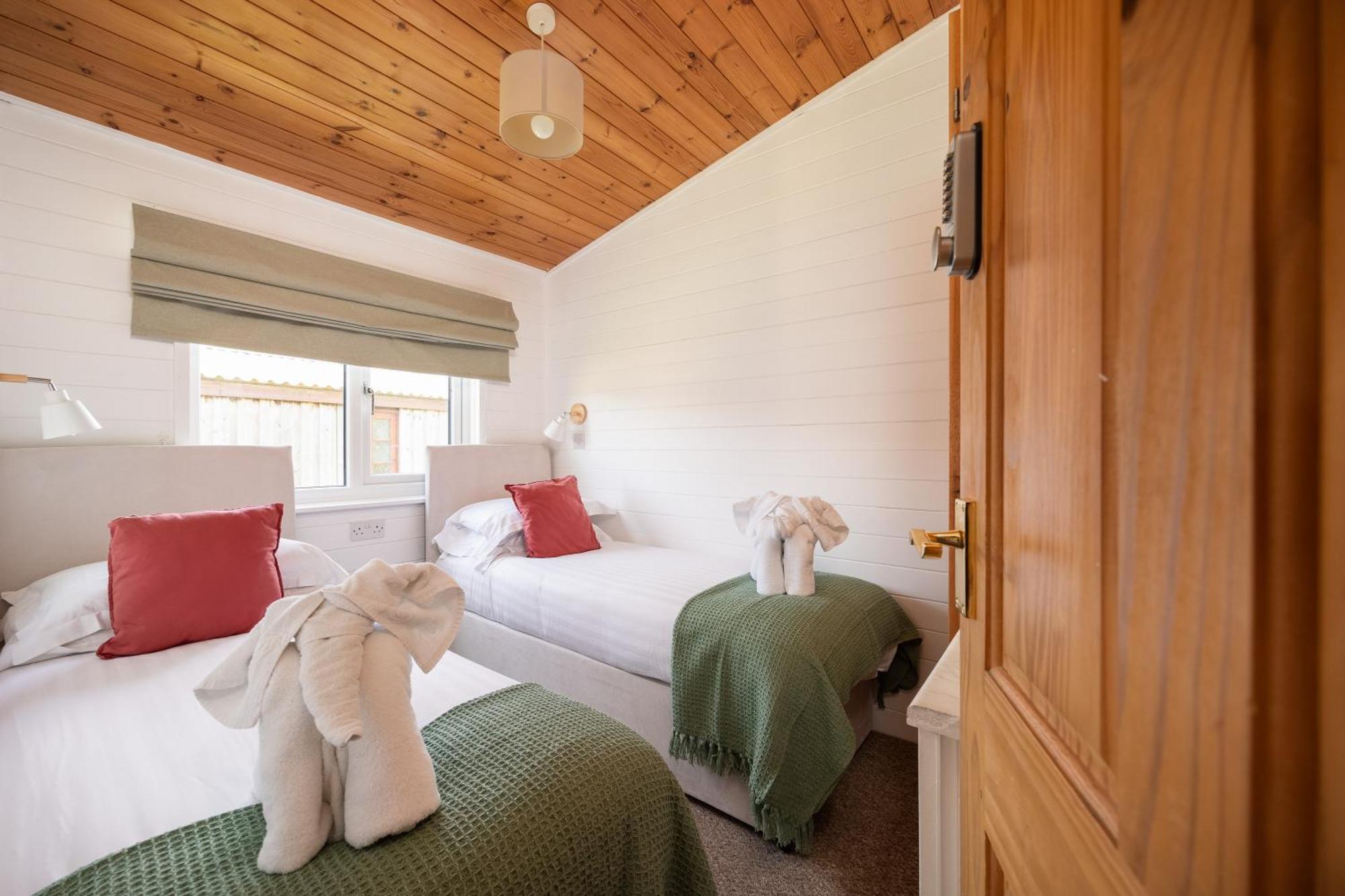 West Chalet At Tapnell Farm Yarmouth  Kültér fotó
